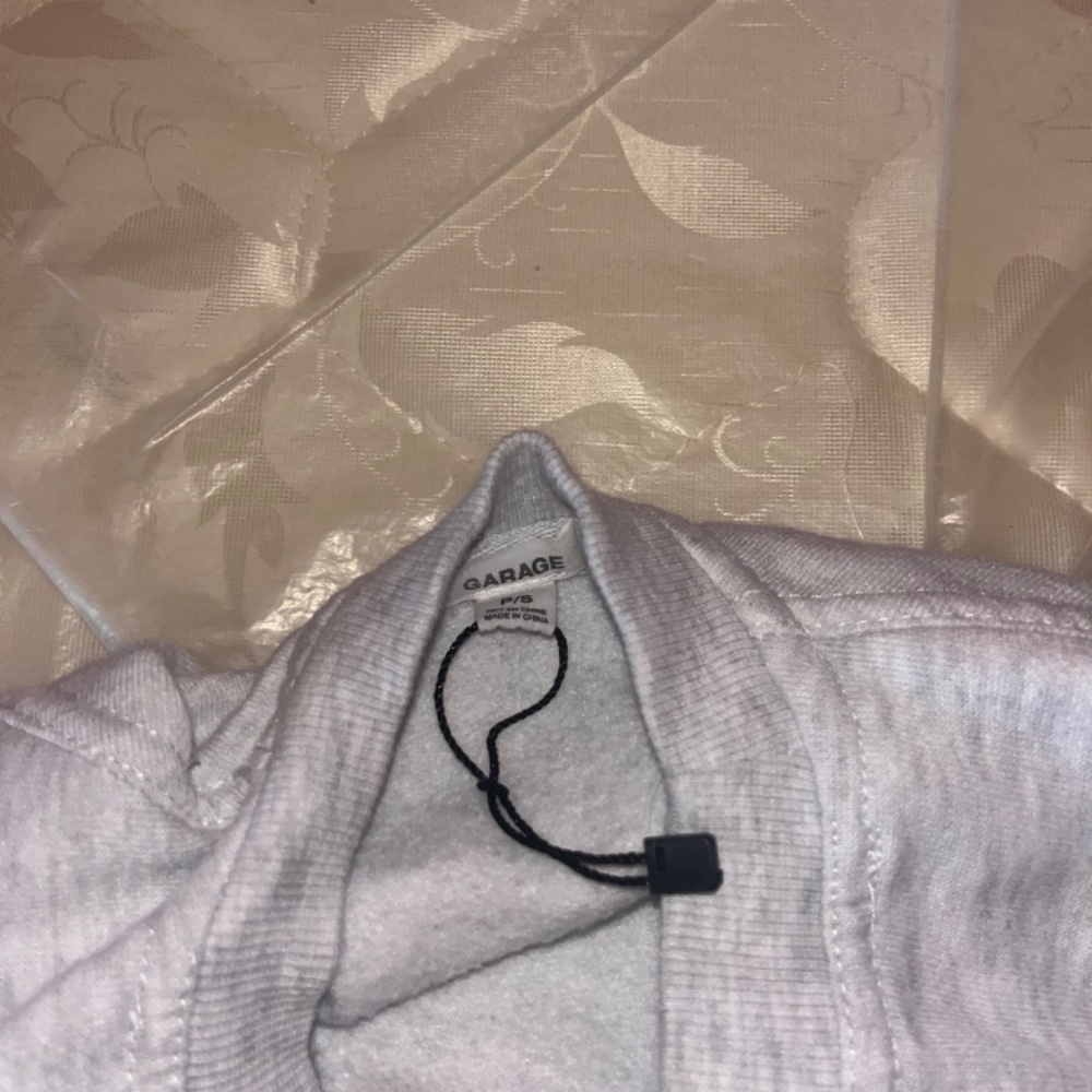 Garage Sweater - Picture 2 of 3